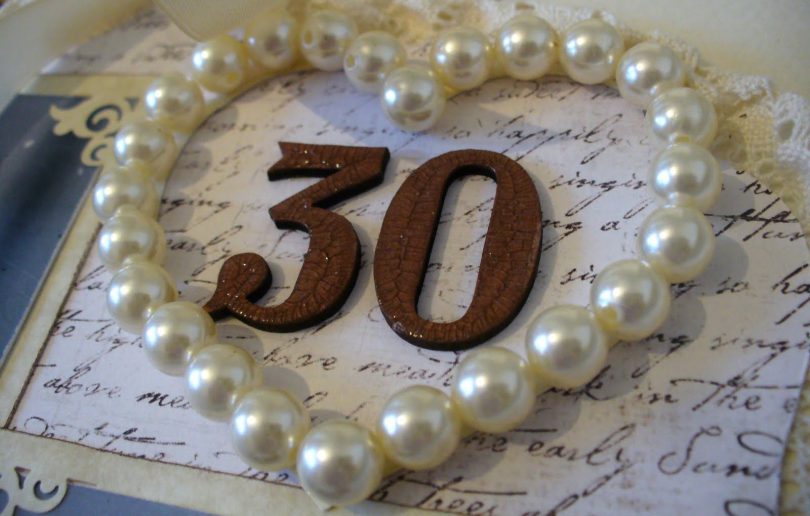 30 лет: какая годовщина свадьбы и что дарят